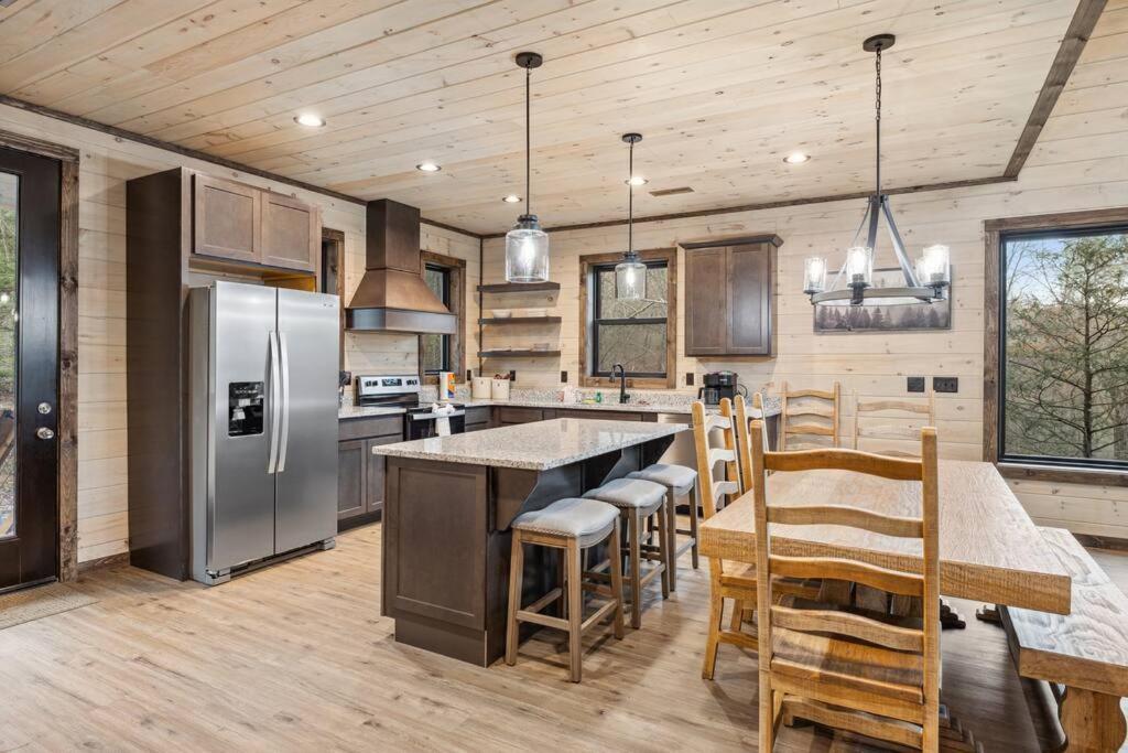 Black Bear Cove Gatlinburg Bagian luar foto